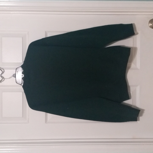 CHRITSMAS SWEATSHIRT - Picture 7 of 9